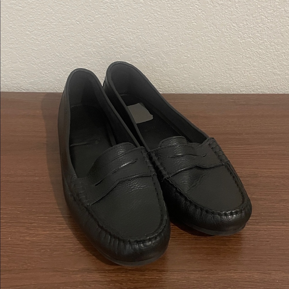 Coach and Four Women’s Black Loafers